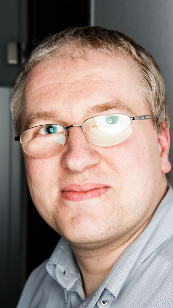 Björn (Windows-Entwickler, Teamleiter Server) – seit 22 Jahren bei TAIFUN Björn (Windows-Entwickler, Teamleiter Server) - seit 22 Jahren bei TAIFUN