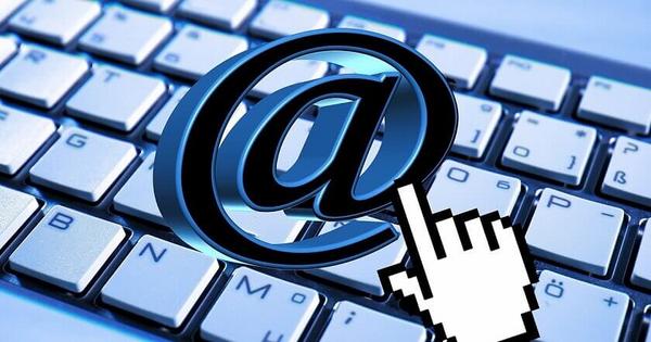 Tastatur mit @ Symbol